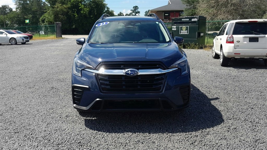 Used 2023 Subaru Ascent Premium w/ Convenience Package image 2