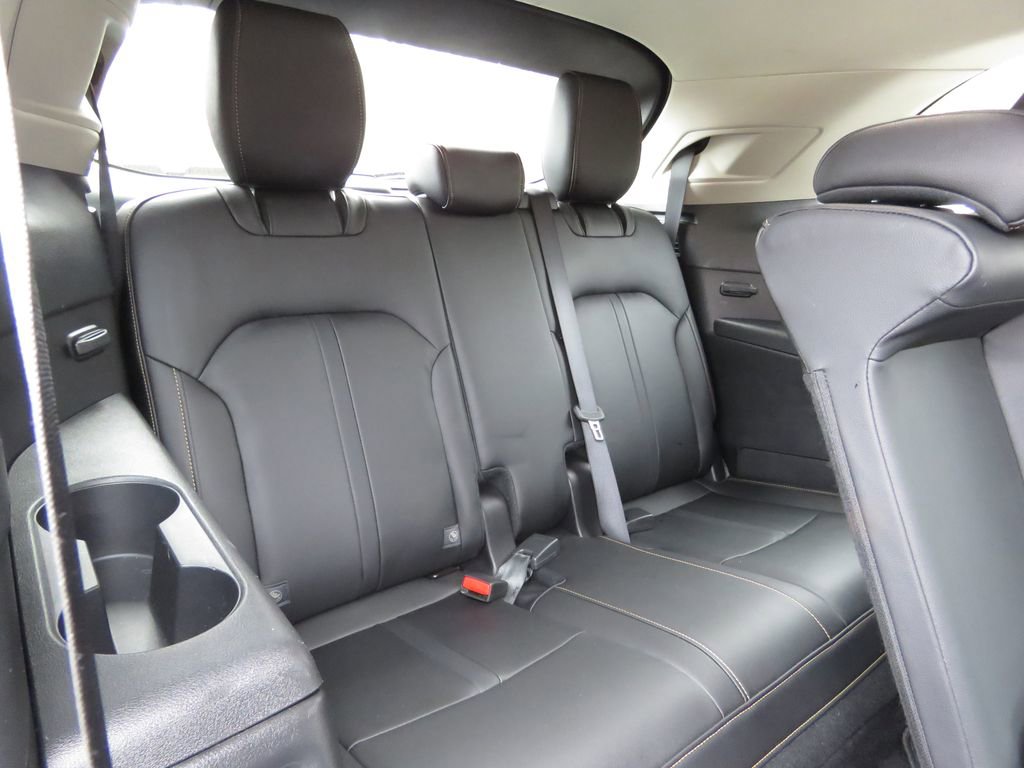 Used 2024 MAZDA CX-90 Plug-In Hybrid w/ Preferred image 17