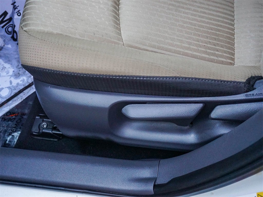 Used 2016 Toyota Prius Three image 18