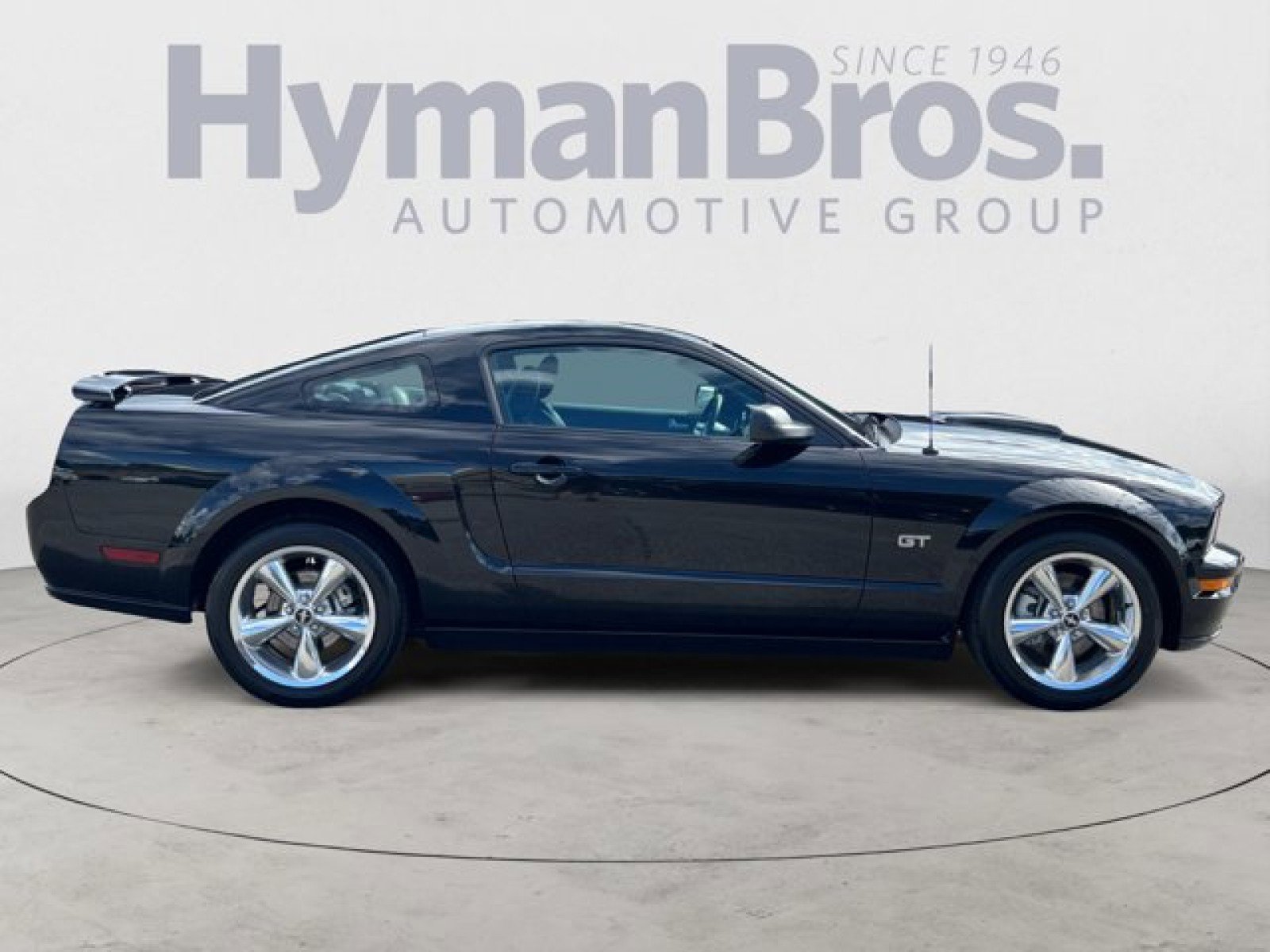 Used 2007 Ford Mustang GT Premium image 2