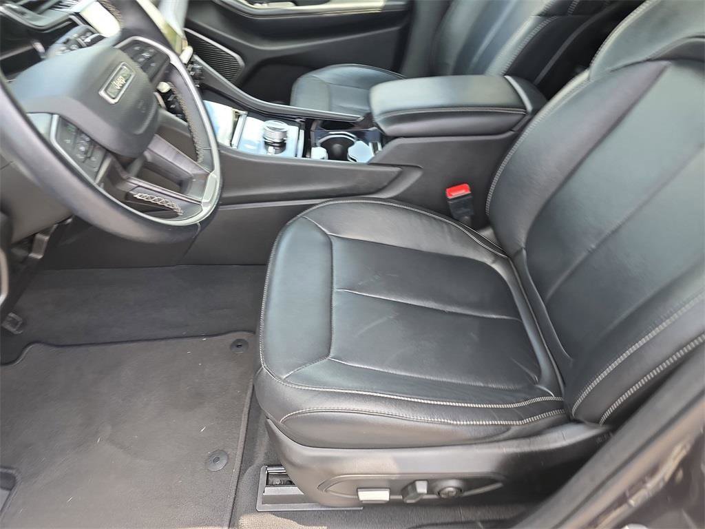 Used 2022 Jeep Grand Cherokee L Limited image 23