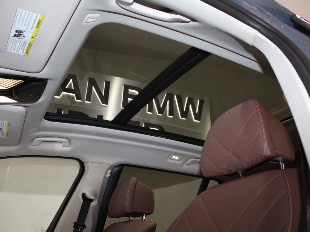 Certified 2023 BMW X7 xDrive40i w/ Premium Package image 12