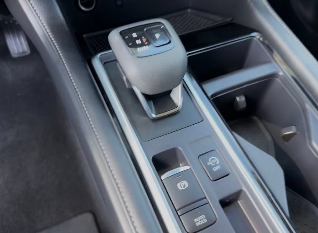 Certified 2024 Nissan Pathfinder SL FWD image 18