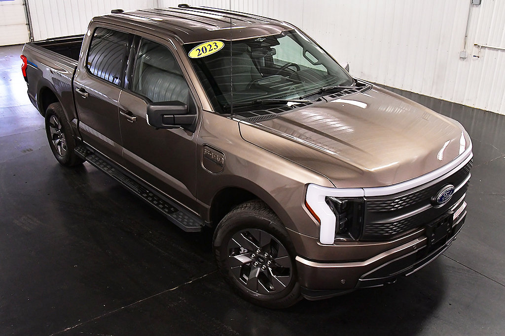 Used 2023 Ford F150 Lightning XLT w/ Equipment Group 312A High AWD/4WD image 14