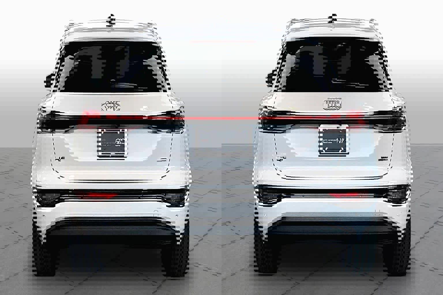 Used 2025 Audi Q6 e-tron Premium Plus w/ Premium Plus image 4