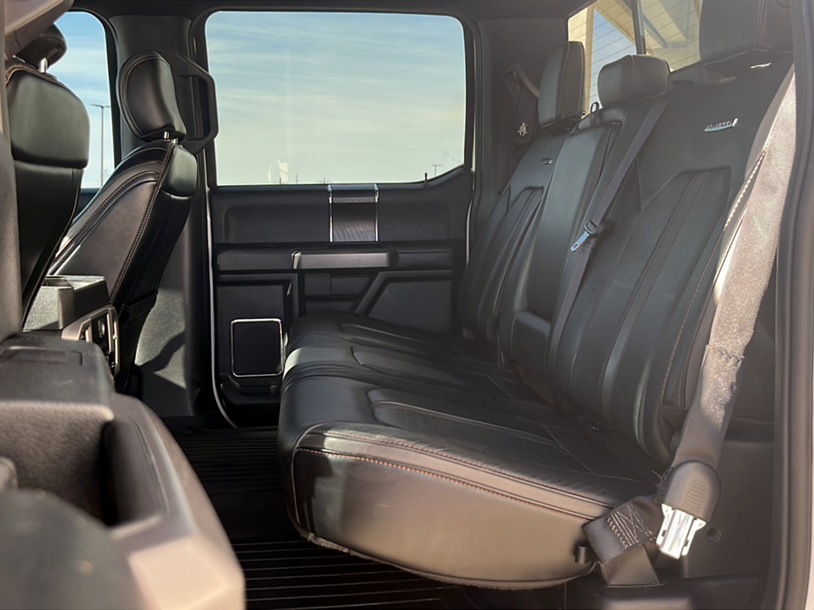 Used 2019 Ford F150 Platinum w/ Technology Package AWD/4WD image 14