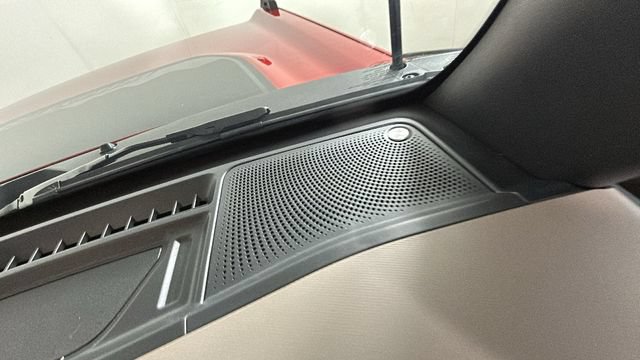 Used 2024 Ford Bronco Wildtrak AWD/4WD image 28