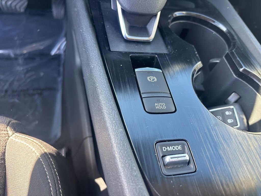 Used 2023 Nissan Rogue SV image 33