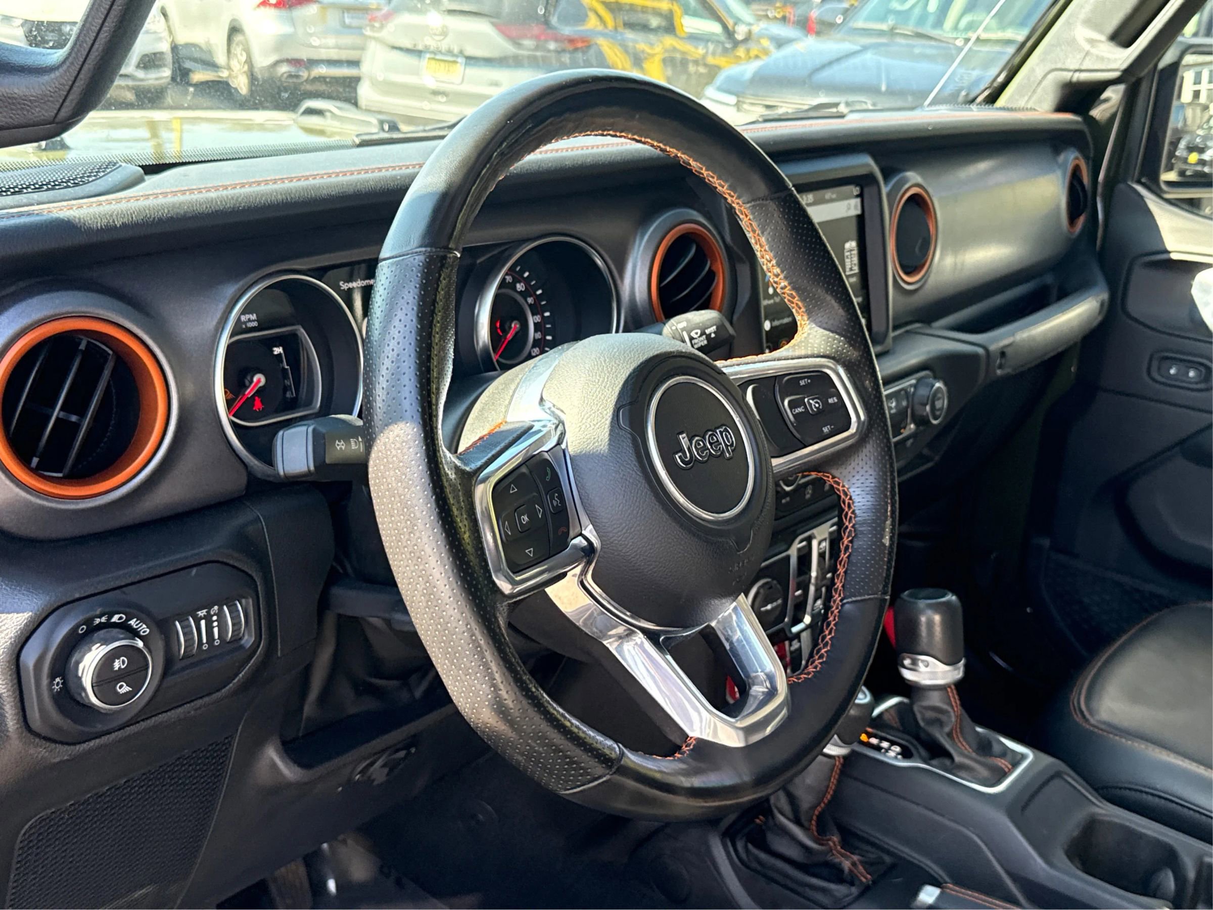 Used 2022 Jeep Gladiator Mojave w/ Cold Weather Group image 16