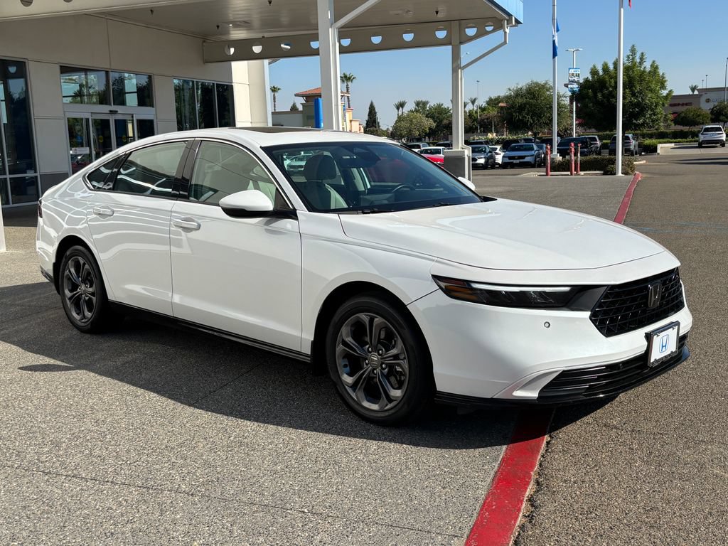 Used 2025 Honda Accord EX-L image 3