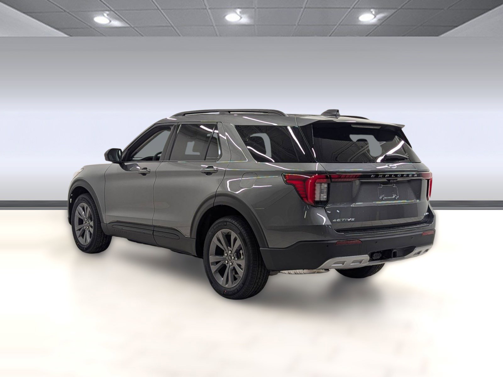 New 2026 Ford Explorer Active w/ Active Comfort Package image 2