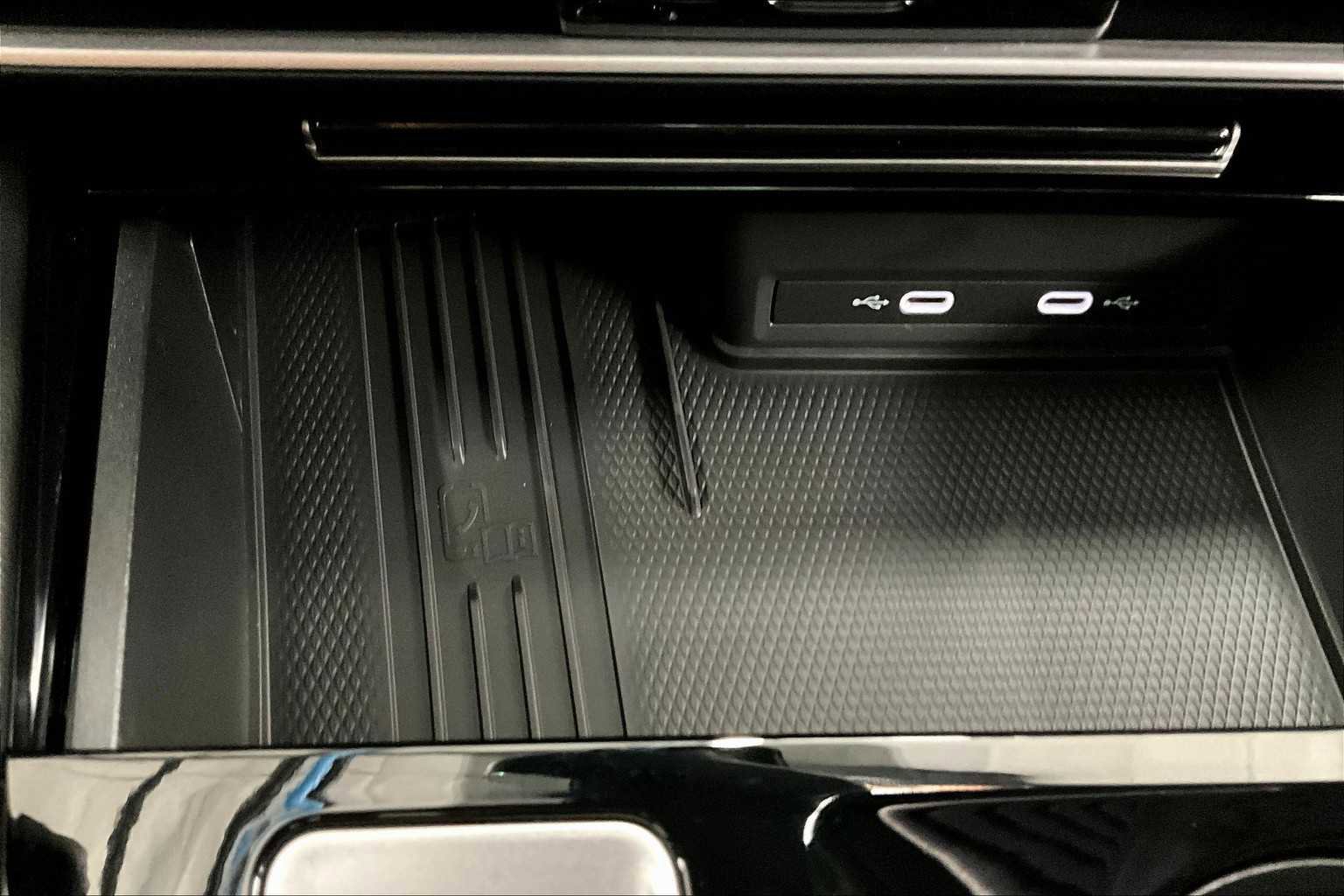 New 2026 Volkswagen Atlas Cross Sport SEL image 23