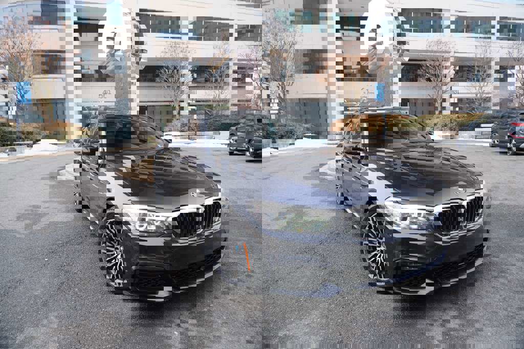 Used 2019 BMW 540i xDrive w/ M Sport Package image 2