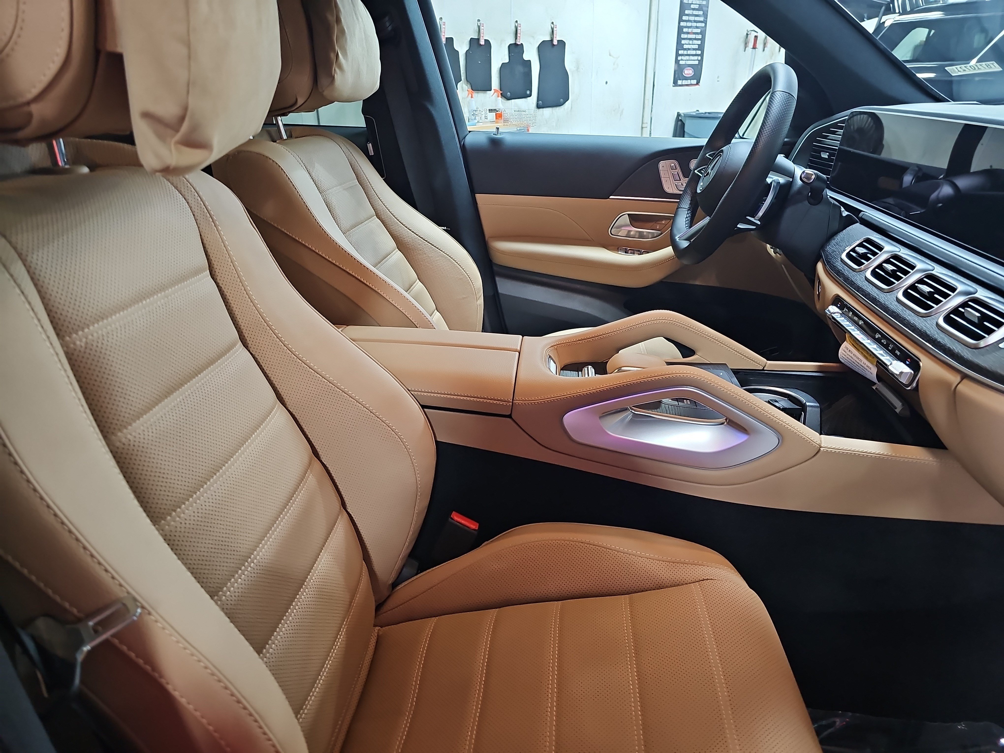 New 2026 Mercedes-Benz GLS 450 4MATIC image 10