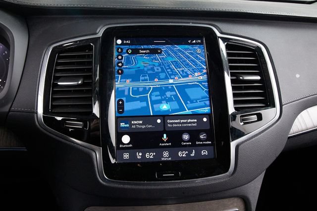 Certified 2023 Volvo XC90 B6 Ultimate w/ Protection Package Premier AWD/4WD image 15