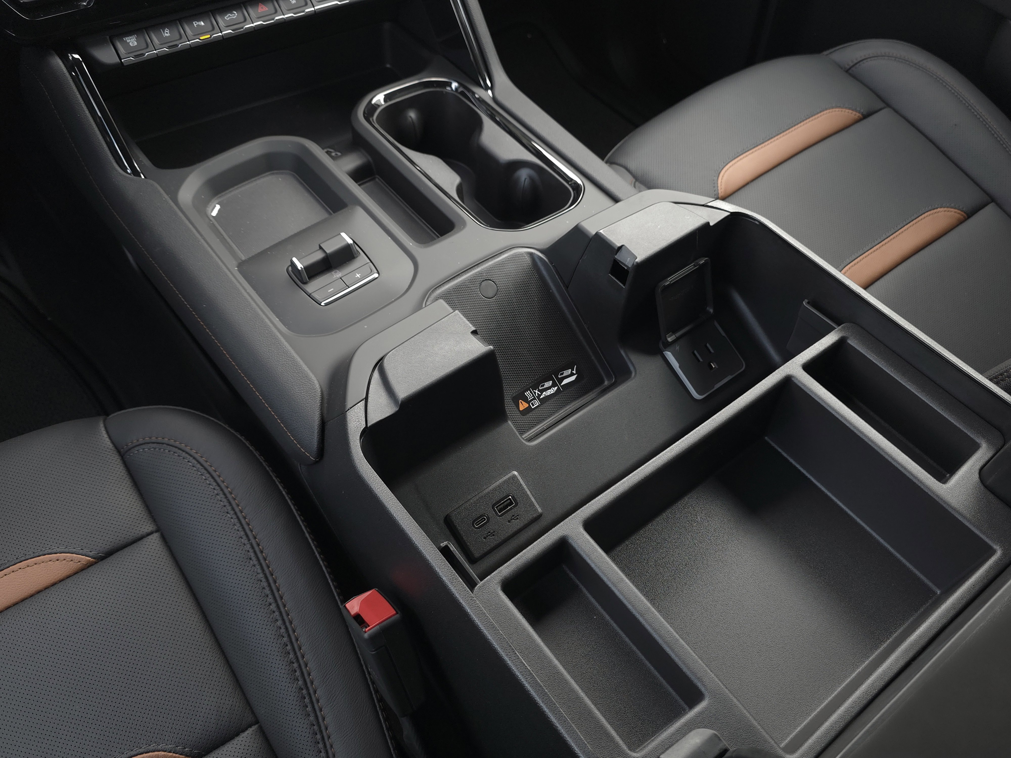 New 2026 GMC Sierra 2500 AT4 w/ AT4 Premium Plus Package image 16