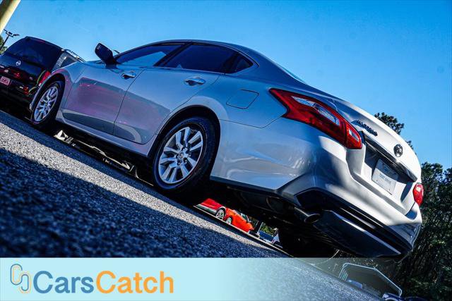 Used 2016 Nissan Altima 2.5 S w/ Power Driver Seat Package FWD image 5