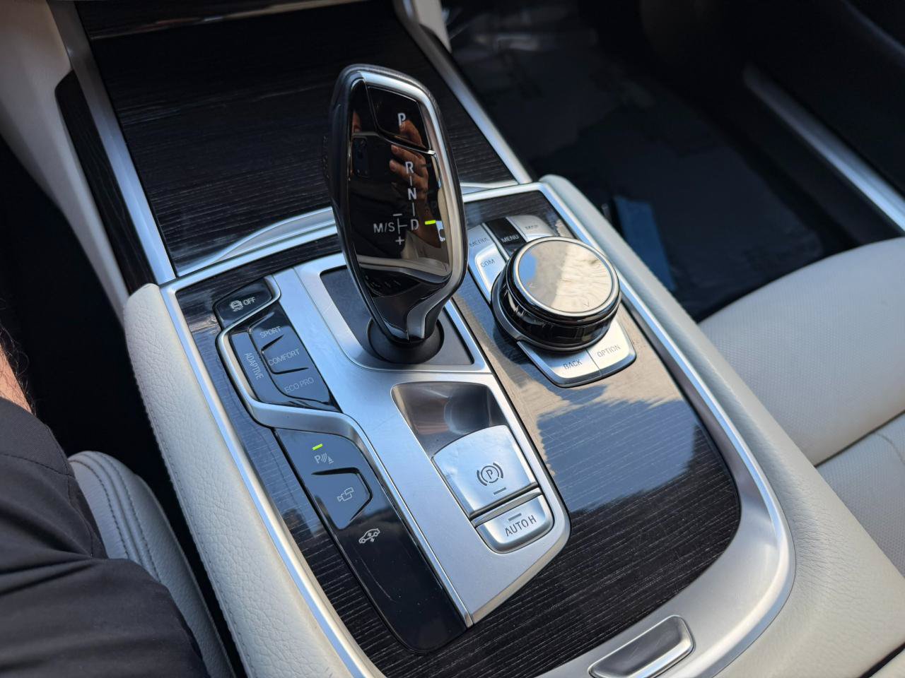 Used 2017 BMW 740i RWD image 40