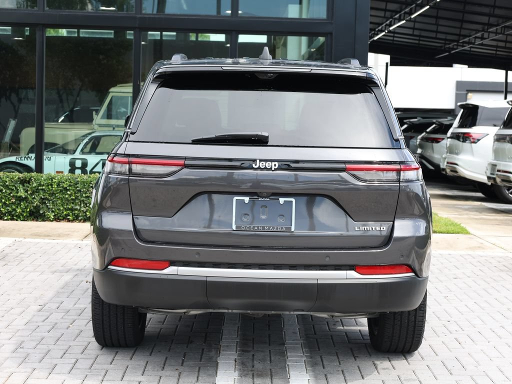 Used 2026 Jeep Grand Cherokee Limited w/ Luxury Tech Group II RWD image 6