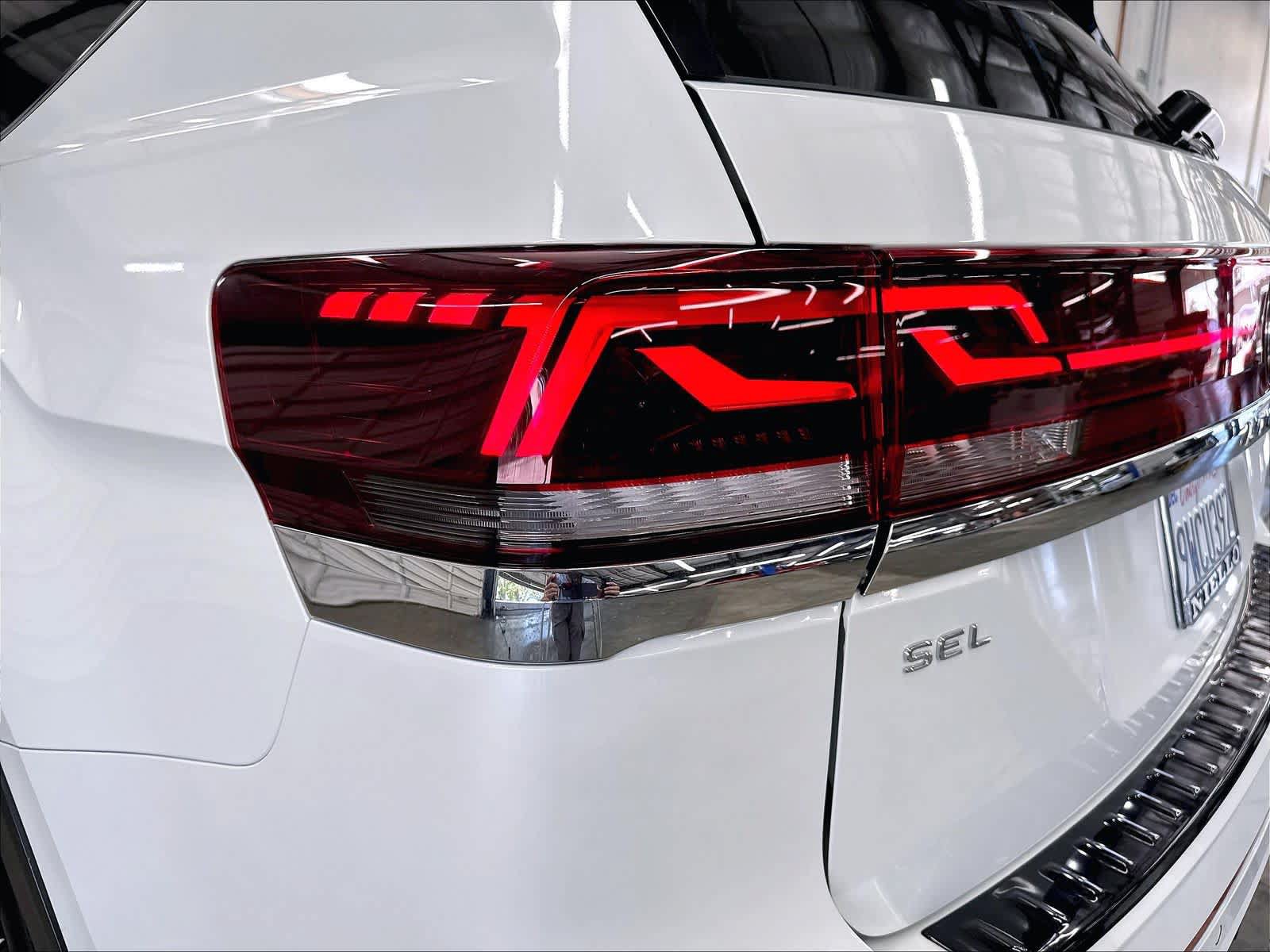 Certified 2026 Volkswagen Atlas SEL Premium R-Line AWD/4WD image 26