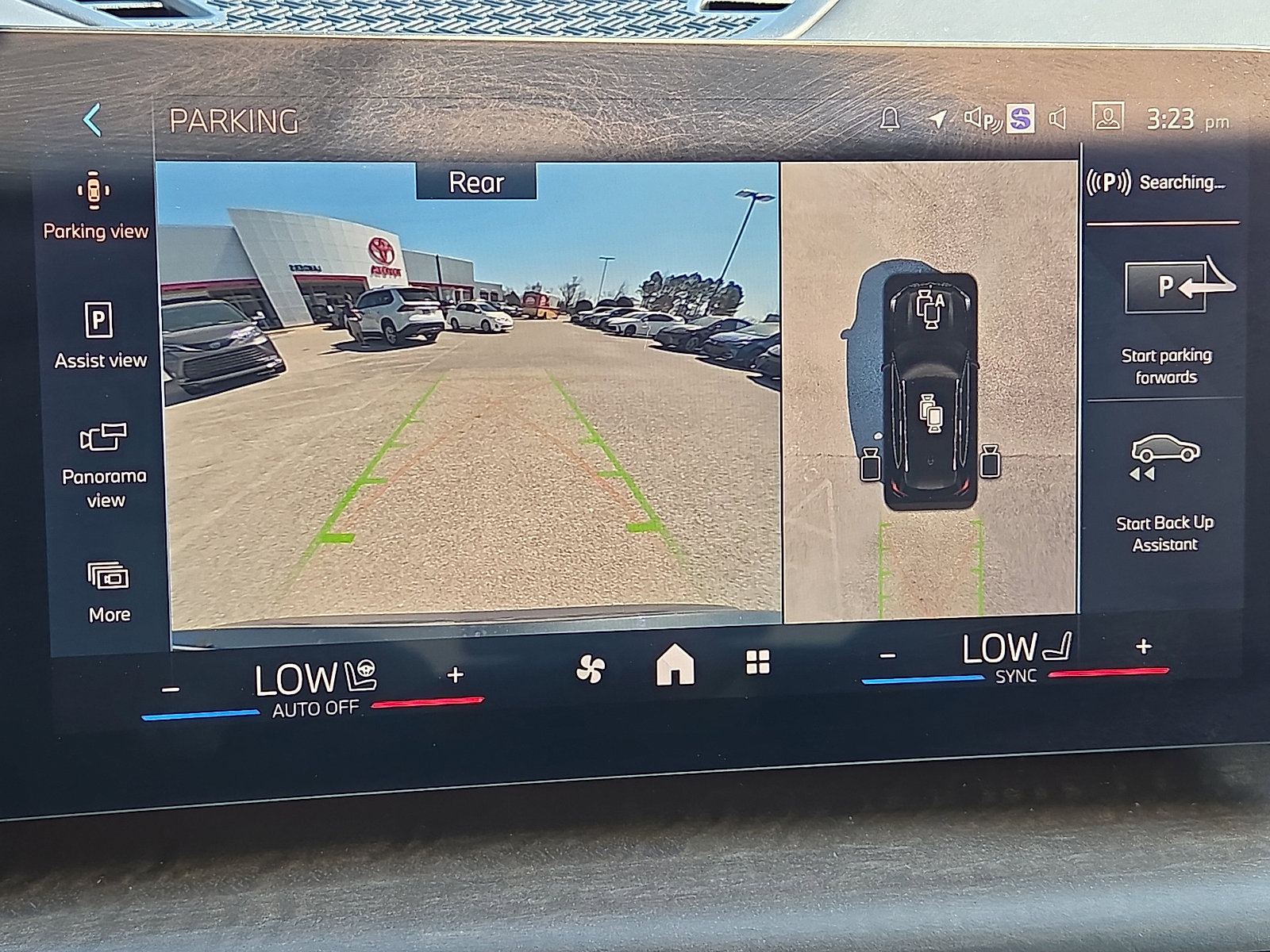 Used 2024 BMW X1 xDrive28i w/ Premium Package image 18