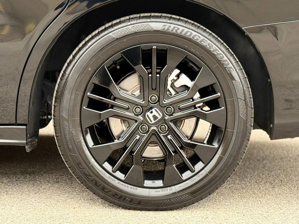 Used 2025 Honda Odyssey Sport-L image 11