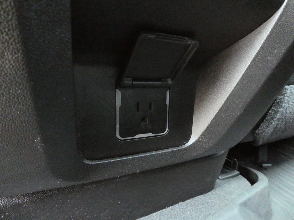 Used 2021 GMC Yukon Denali image 45