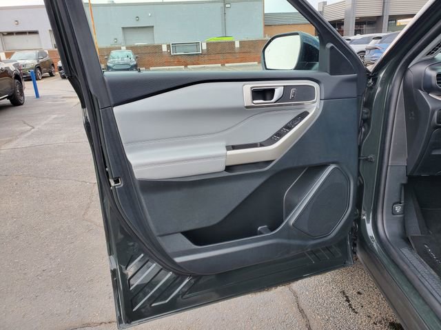 Used 2023 Ford Explorer XLT w/ Equipment Group 202A AWD/4WD image 9