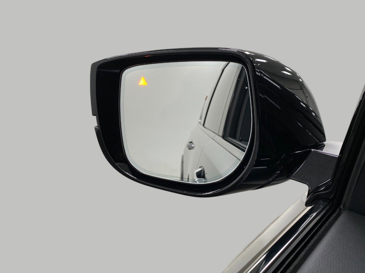 Used 2025 Nissan Armada PRO-4X image 21