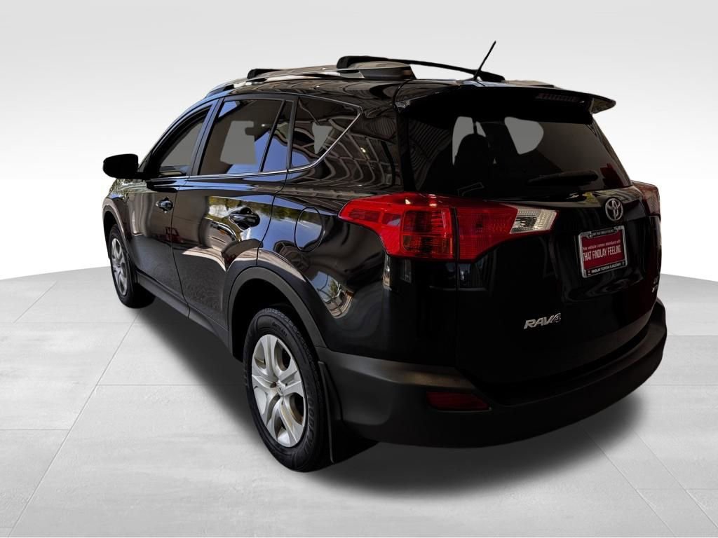Used 2014 Toyota RAV4 LE AWD/4WD image 4