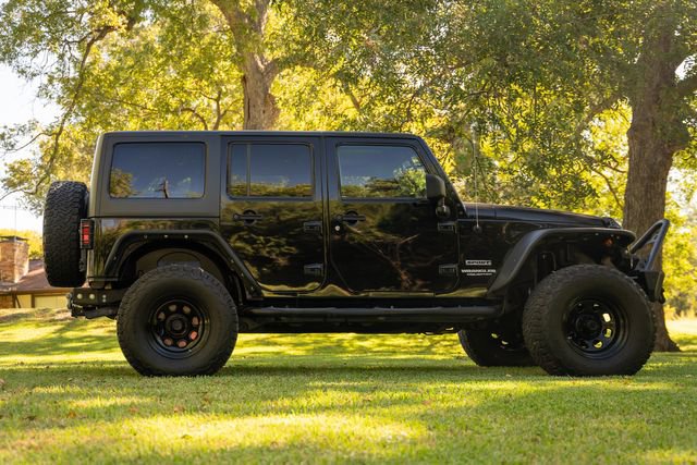Used 2011 Jeep Wrangler Unlimited Sport image 2