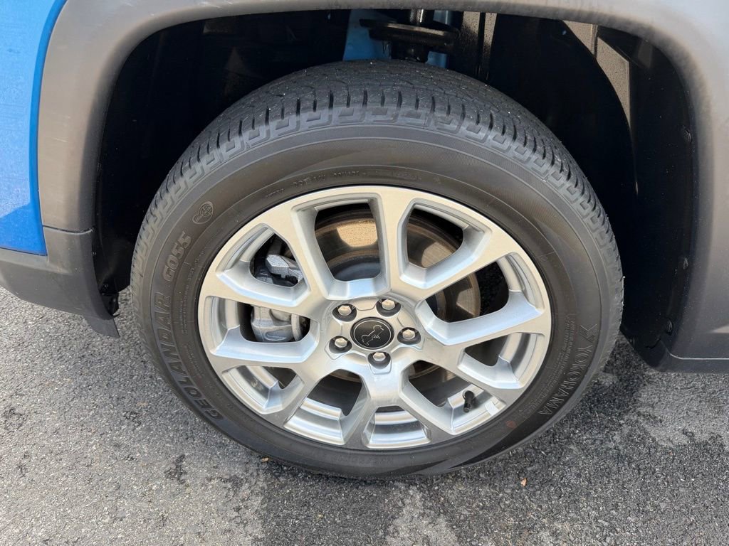 Certified 2025 Jeep Compass Limited AWD/4WD image 13