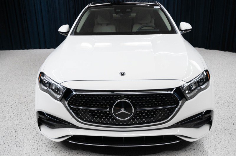 New 2027 Mercedes-Benz E 450 4MATIC Sedan image 2