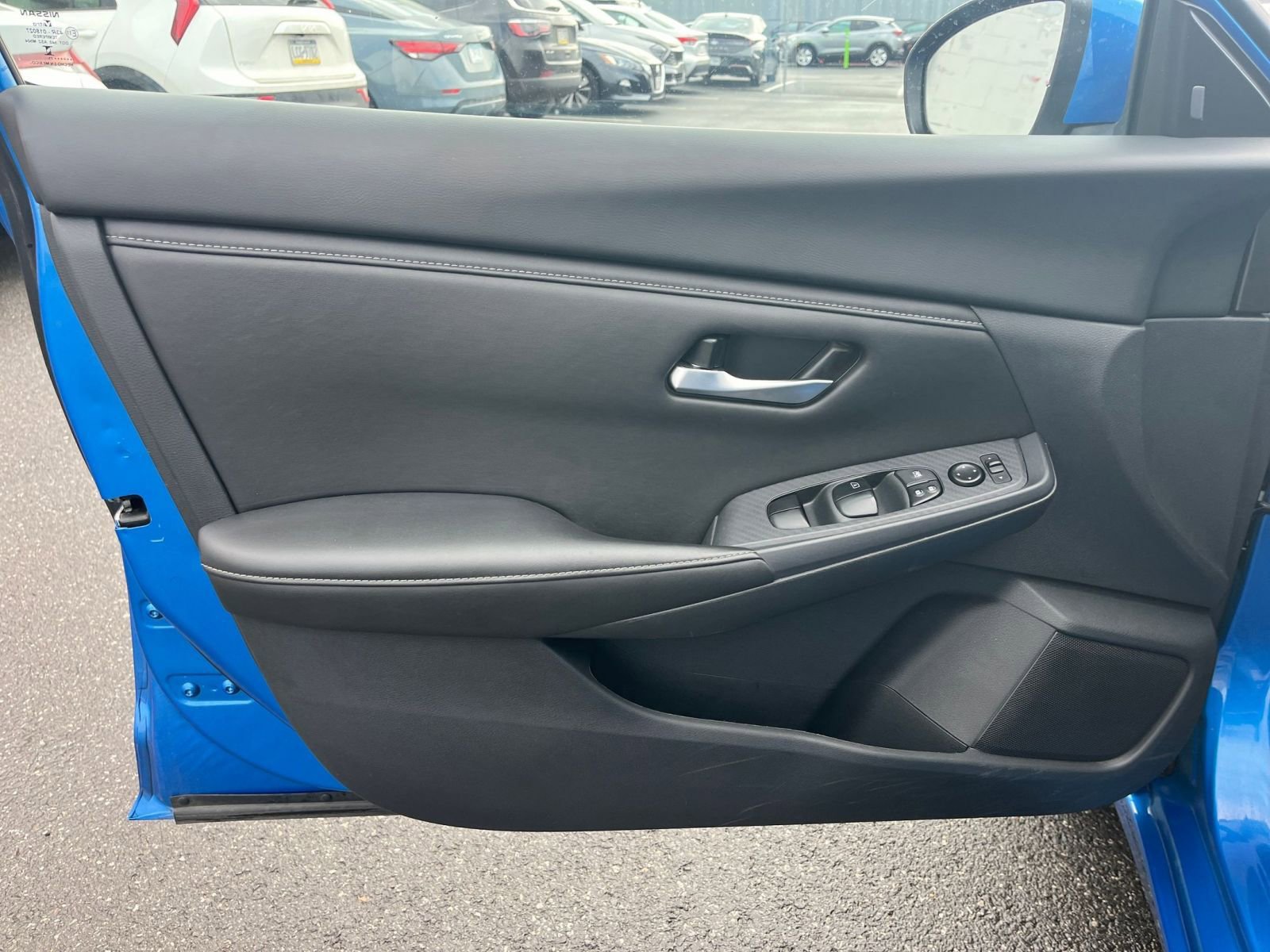 Used 2025 Nissan Sentra SV FWD image 18