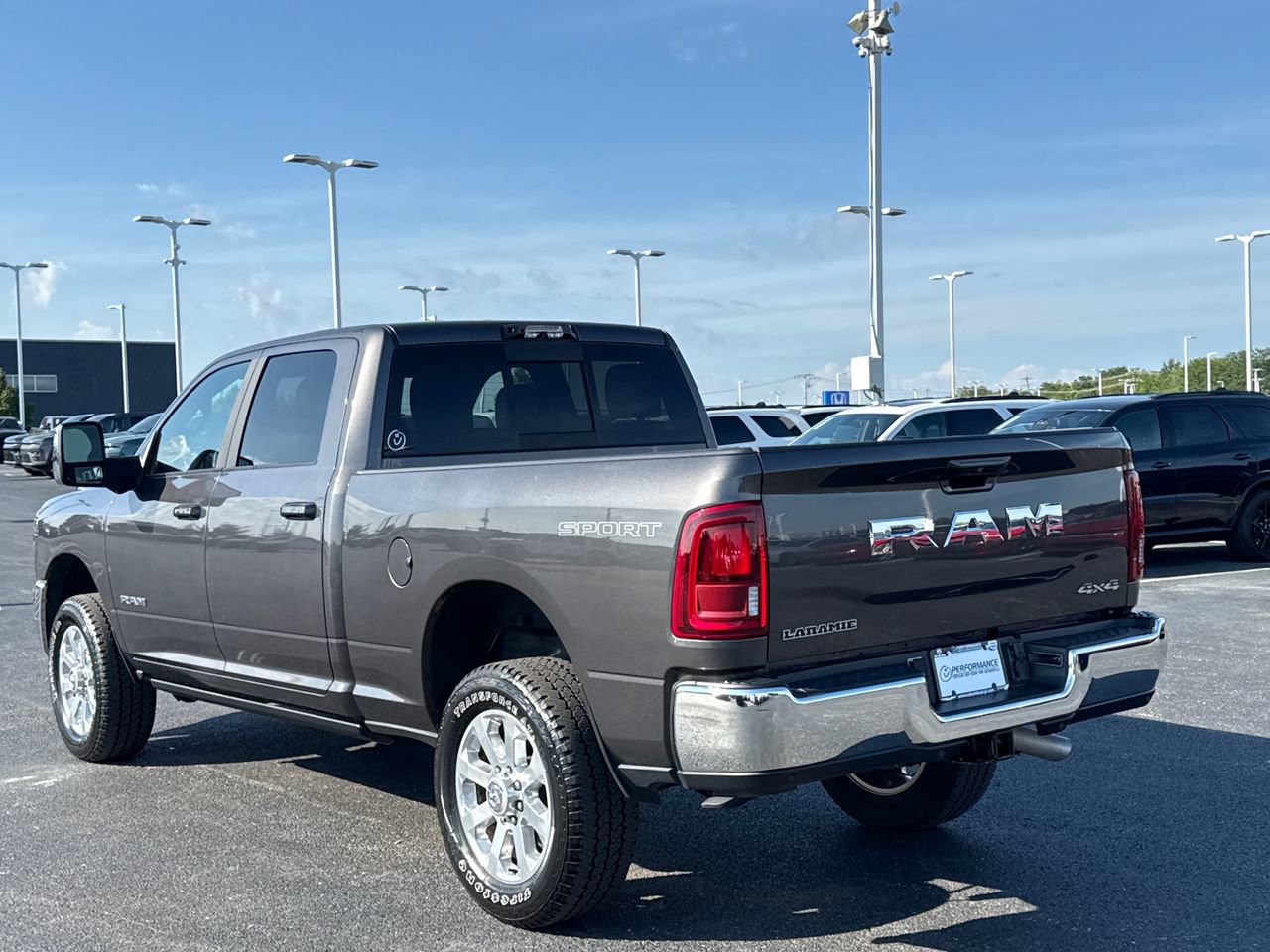 Used 2025 RAM 2500 Laramie AWD/4WD image 4