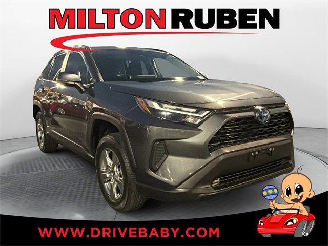 Used 2022 Toyota RAV4 XLE w/ Convenience Package