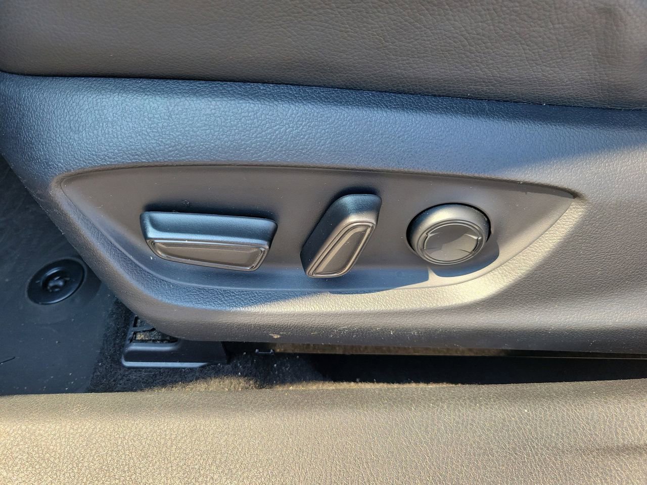 Used 2019 Toyota Camry SE image 17