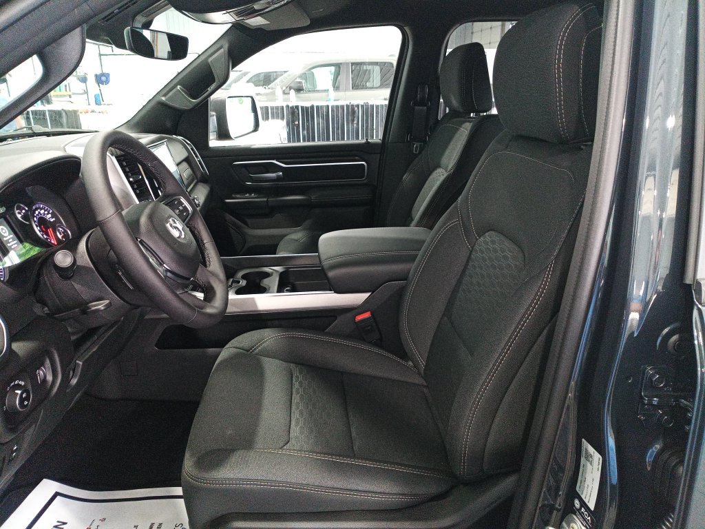New 2026 RAM 1500 Big Horn AWD/4WD image 9