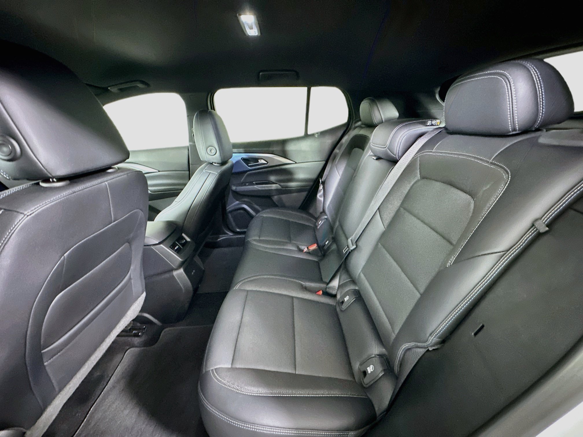 Used 2024 Chevrolet Equinox EV LT w/ LPO, All-Weather Mat Package FWD image 28