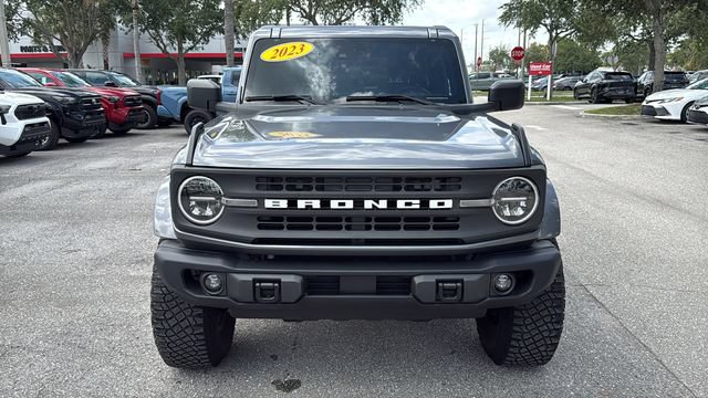 Used 2023 Ford Bronco Black Diamond w/ Sasquatch Package AWD/4WD image 2