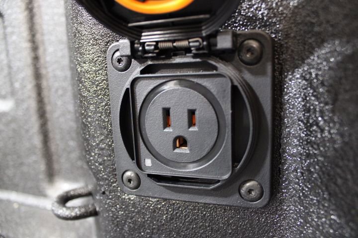 New 2026 GMC Sierra 1500 SLE image 15