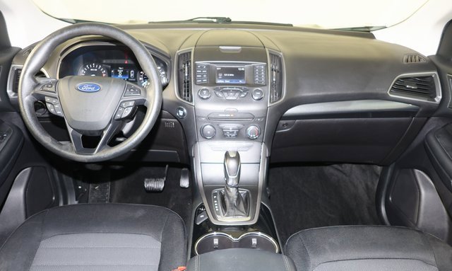 Used 2018 Ford Edge SE image 10