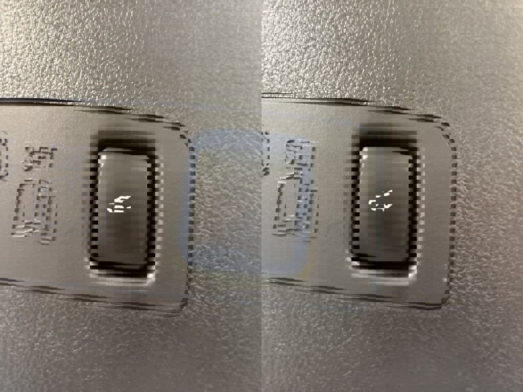 Used 2024 Lincoln Corsair Grand Touring w/ Equipment Group 301A image 10