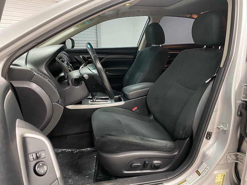 Used 2015 Nissan Altima 2.5 SV w/ Convenience Package image 10