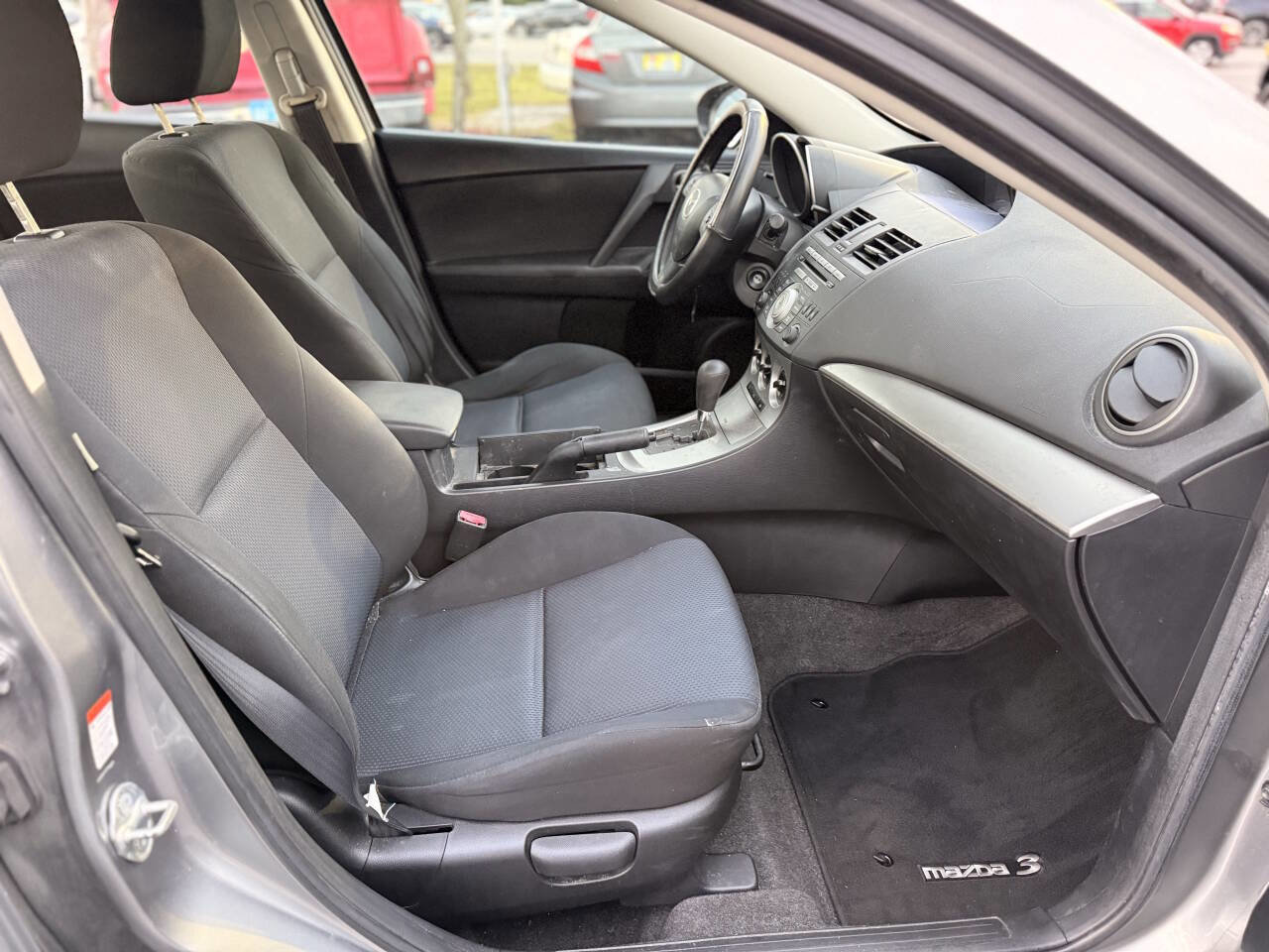 Used 2010 MAZDA MAZDA3 i Touring image 19
