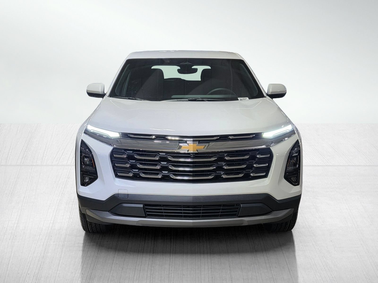 New 2027 Chevrolet Equinox LT w/ Safety and Technology Package FWD image 2