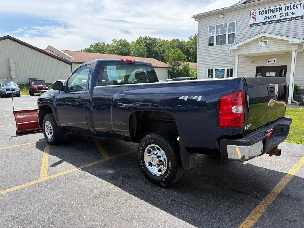 Used 2010 Chevrolet Silverado 2500 W/T w/ Snow Plow Prep Package AWD/4WD image 8