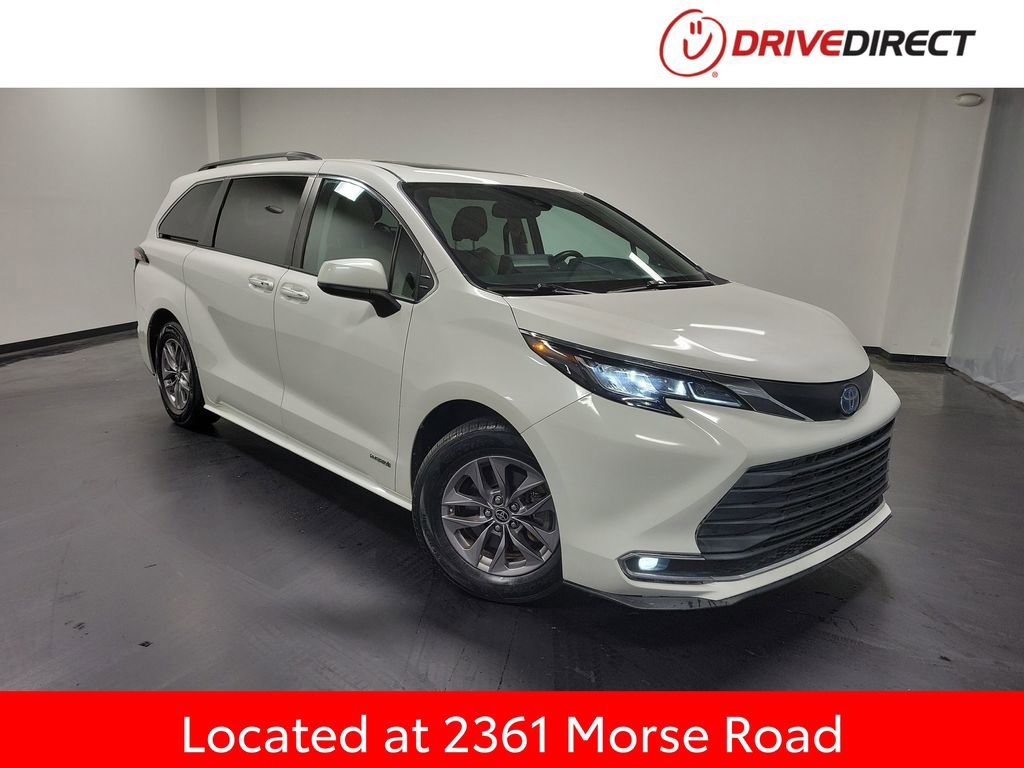 Used 2021 Toyota Sienna XLE