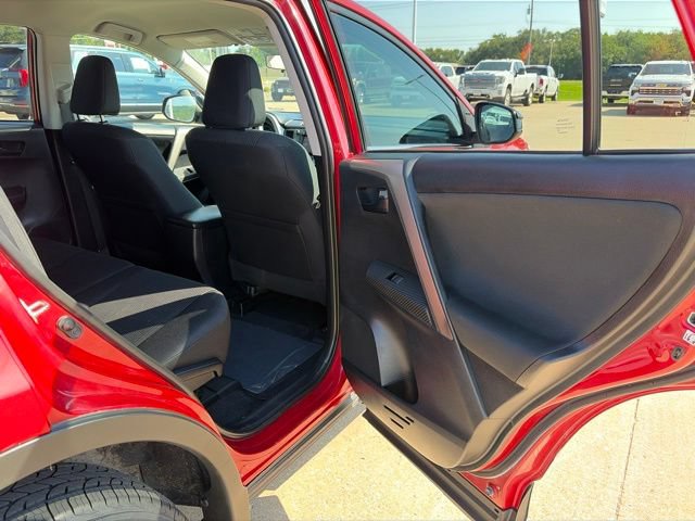 Used 2014 Toyota RAV4 LE AWD/4WD image 41