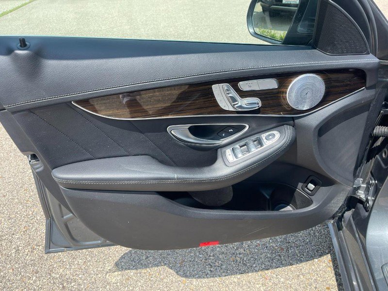Used 2017 Mercedes-Benz C 300 4MATIC Sedan w/ Premium 2 Package image 21
